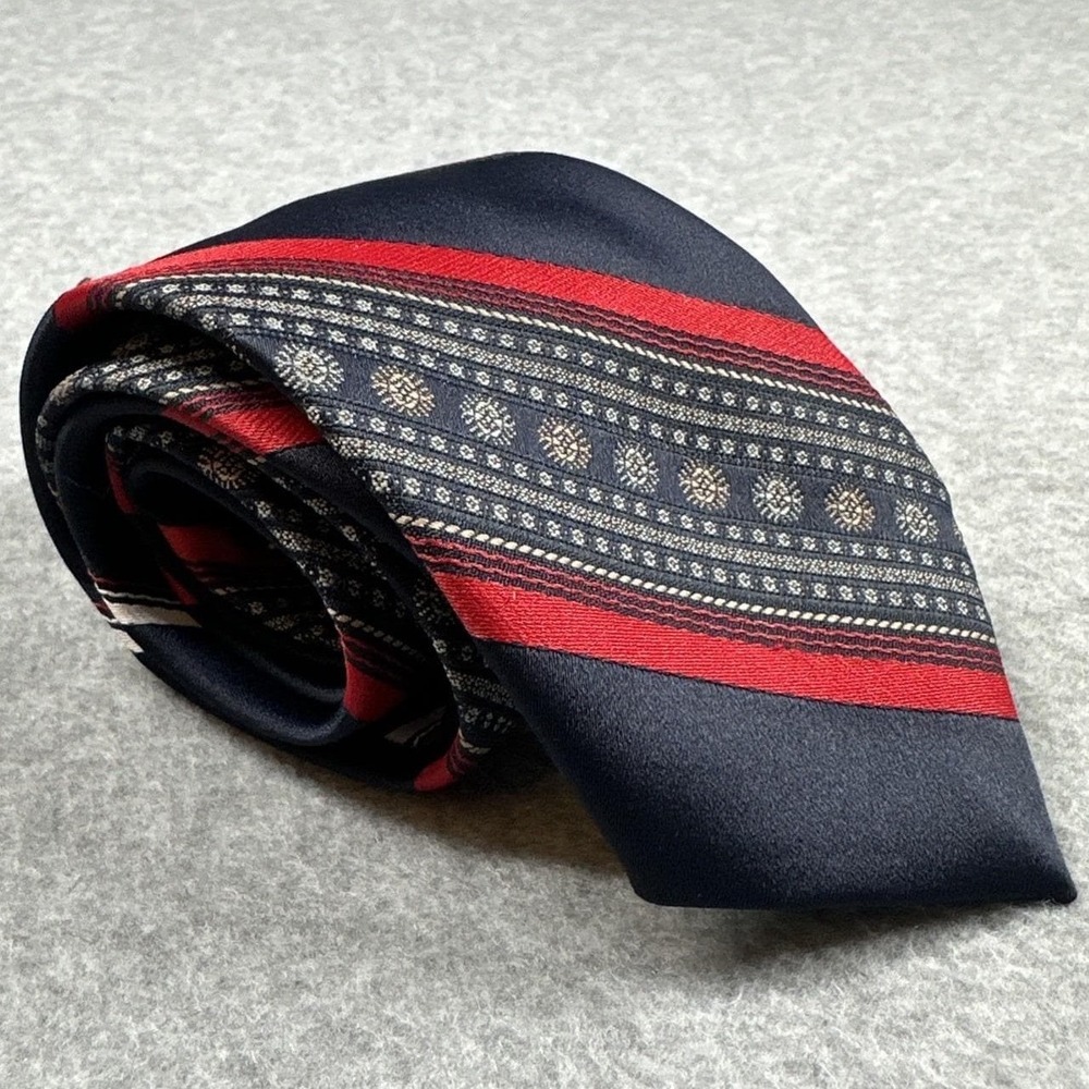 Vintage Jordan Marsh Tie Navy Red Stripe Geometric Classic 90s Mens 57x2.75in